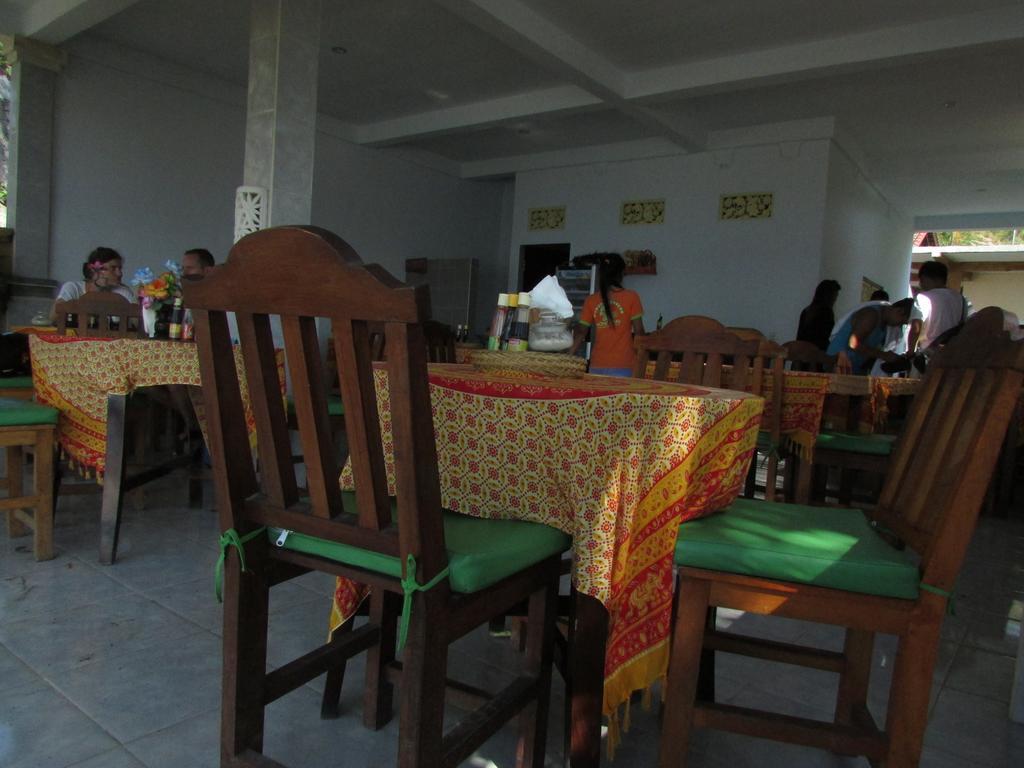 Warung Jemeluk & Home Stay آميدْ المظهر الخارجي الصورة