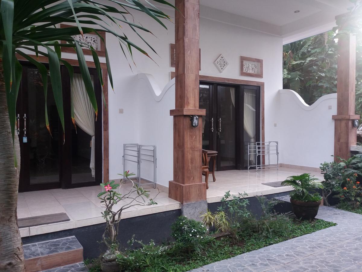 Warung Jemeluk & Home Stay آميدْ المظهر الخارجي الصورة