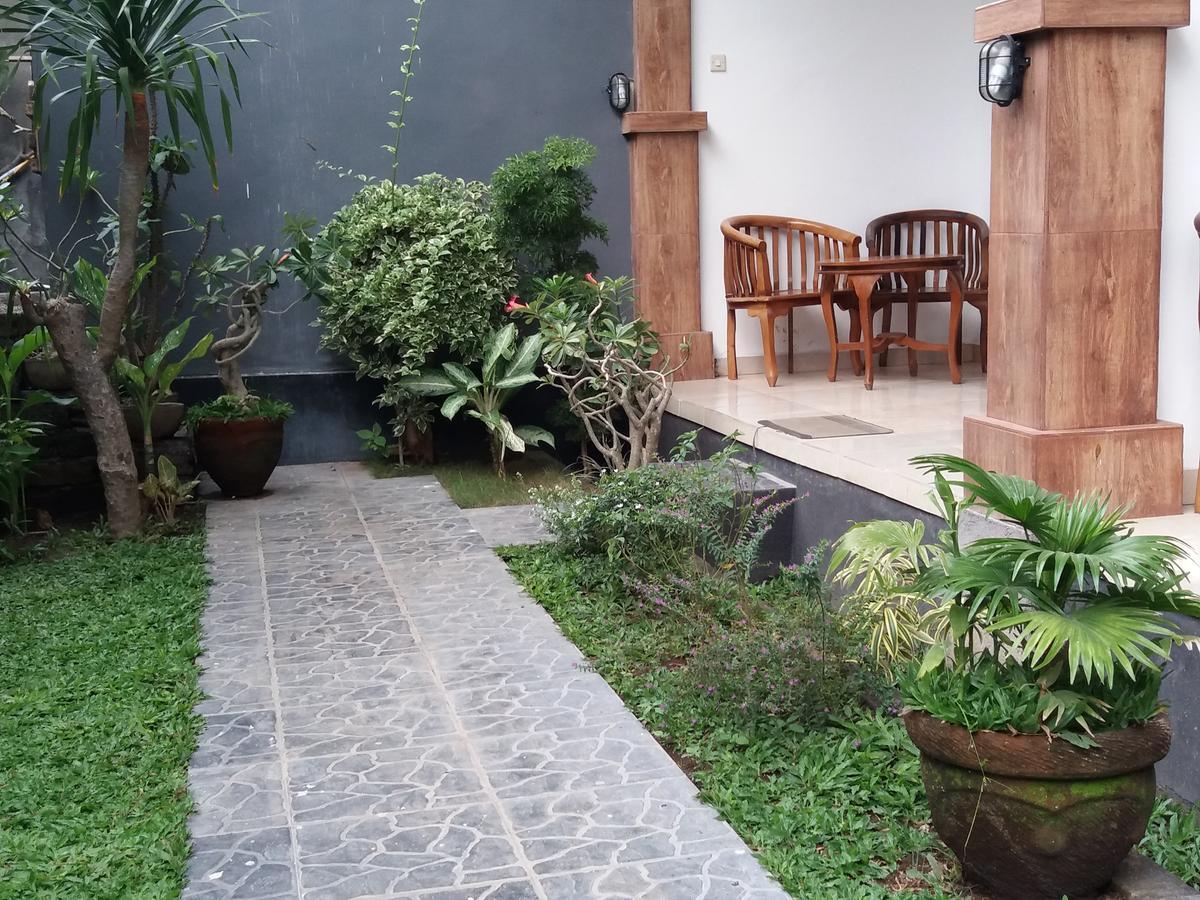 Warung Jemeluk & Home Stay آميدْ المظهر الخارجي الصورة
